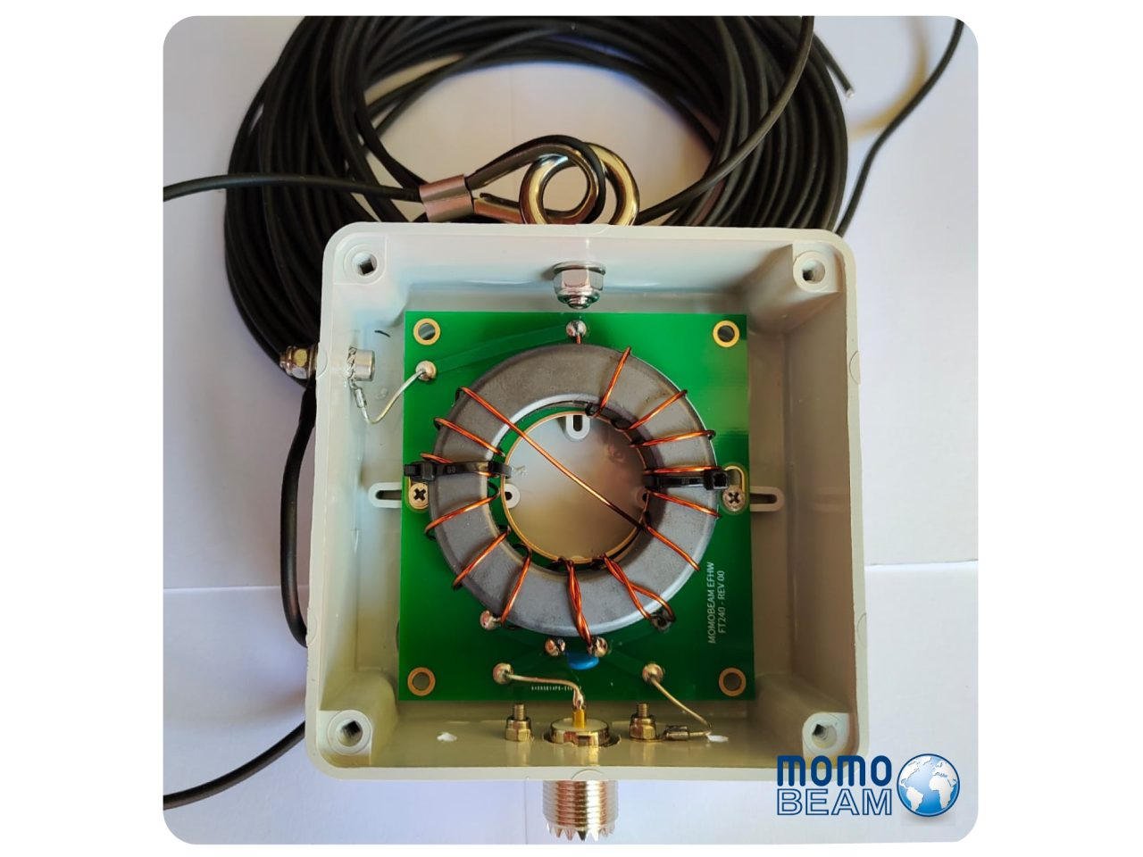 Momobeam EF1040-300W