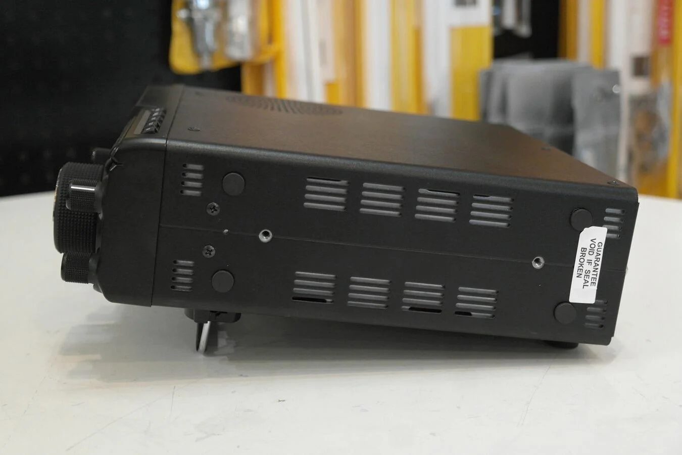 Used YAESU FT-710 FIELD HF/50/70MHZ SDR TRANSCEIVER – COMPACT ALL-BAND SDR RADIO - Image 3