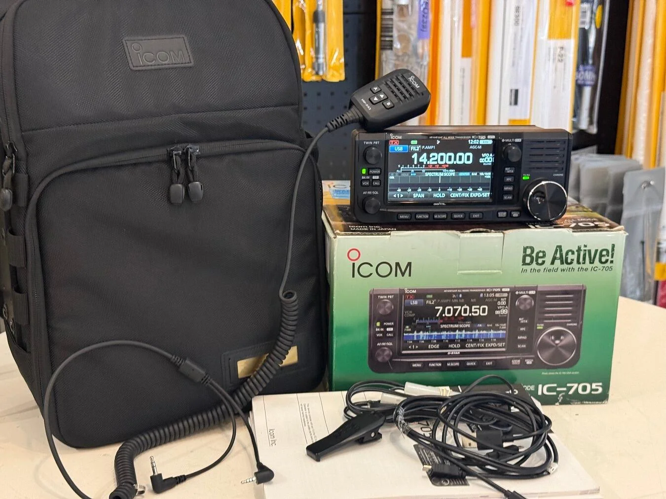 USED HF VHF UHF QRP TRANSCEIVER ICOM IC-705 - Image 9