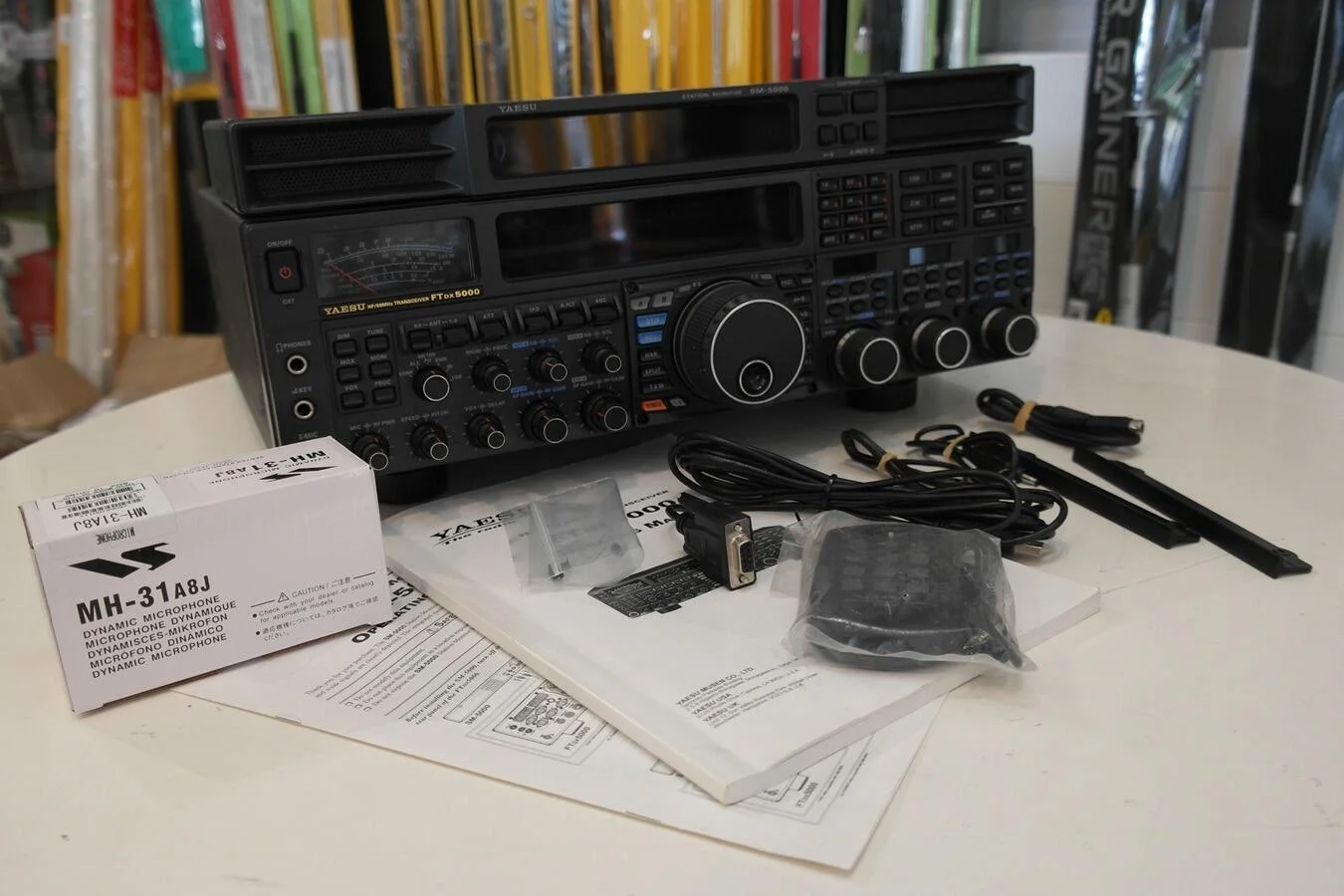 USED LIMITED HF 50MHZ BASE STATION TRANSCEIVER YAESU FTDX5000 - Image 2