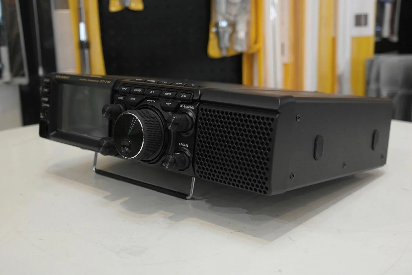 USED SDR TRANSCEIVER YAESU FT-710 AESS HF/70MHZ/50MHZ - Image 3
