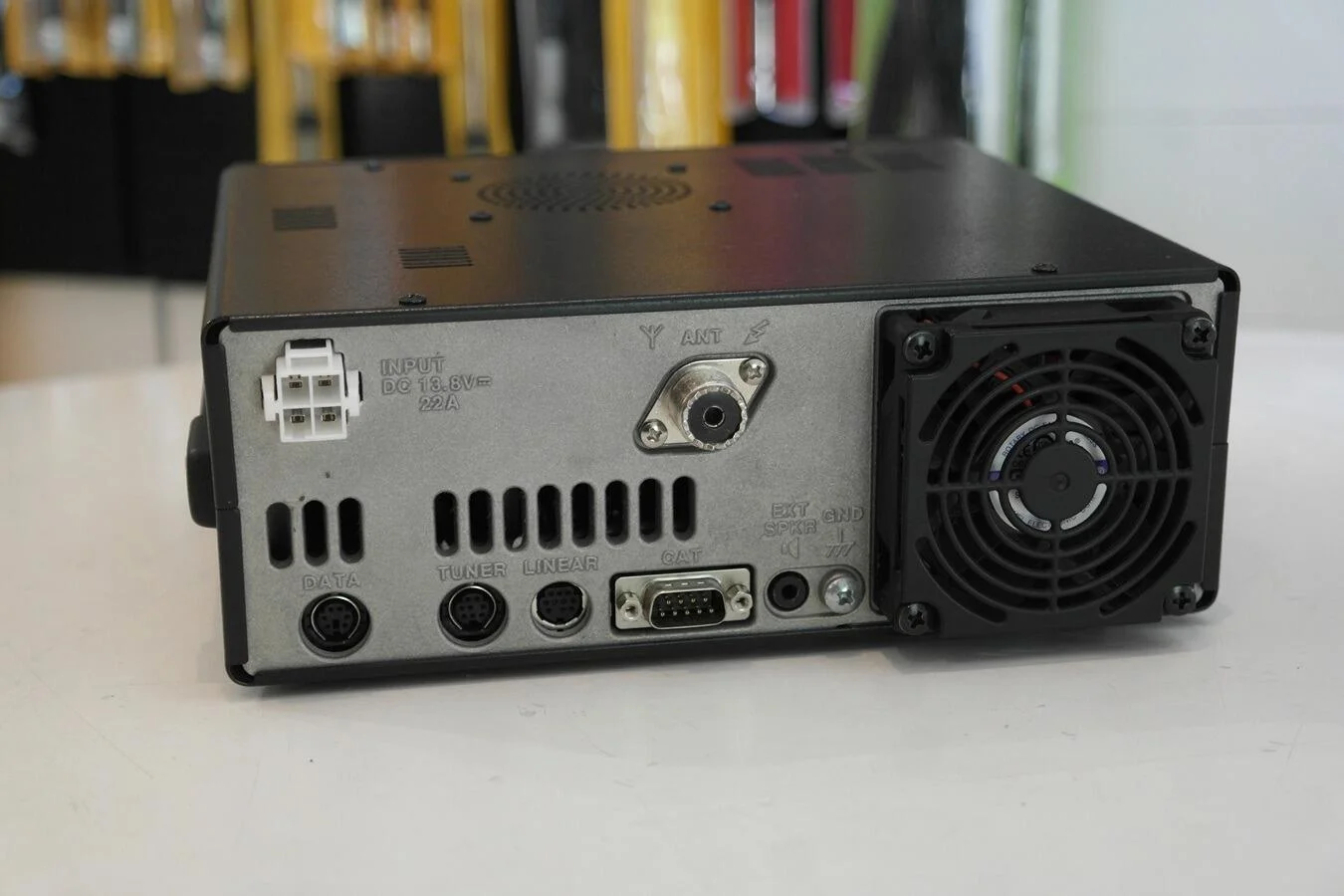 USED 100W WITH BUILT-IN ATU – FT-450D HF/6M TRANSCEIVER YAESU - Image 5